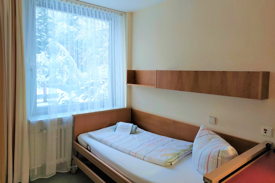 Zimmer mit Bett (ohne Balkon) Zimmer mit Bett (ohne Balkon)